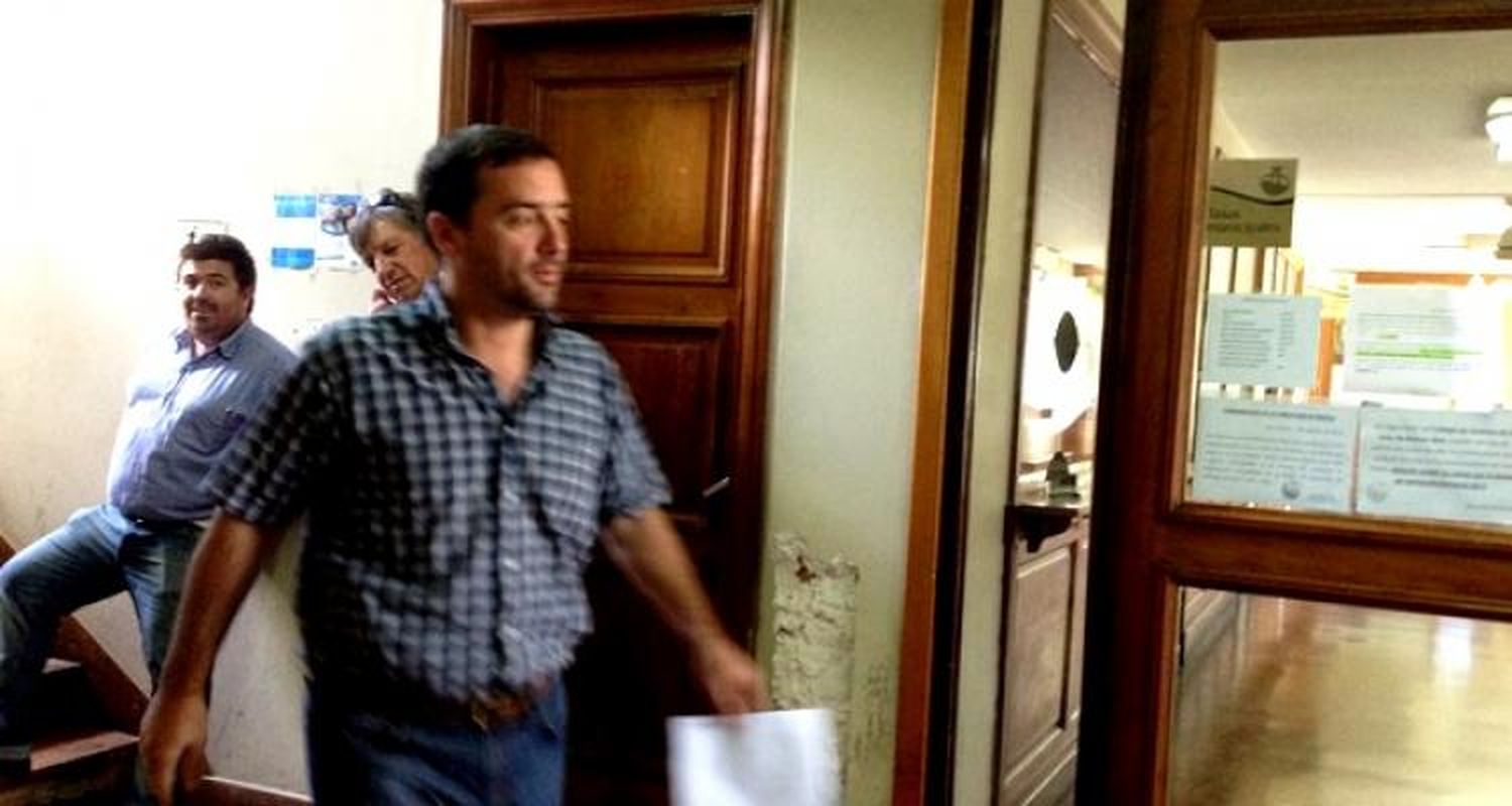 En su segundo día como Indentente, Giovanettoni reunió a todo el Gabinete