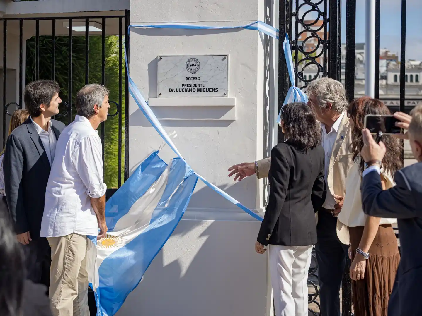 Acceso Luciano Miguens