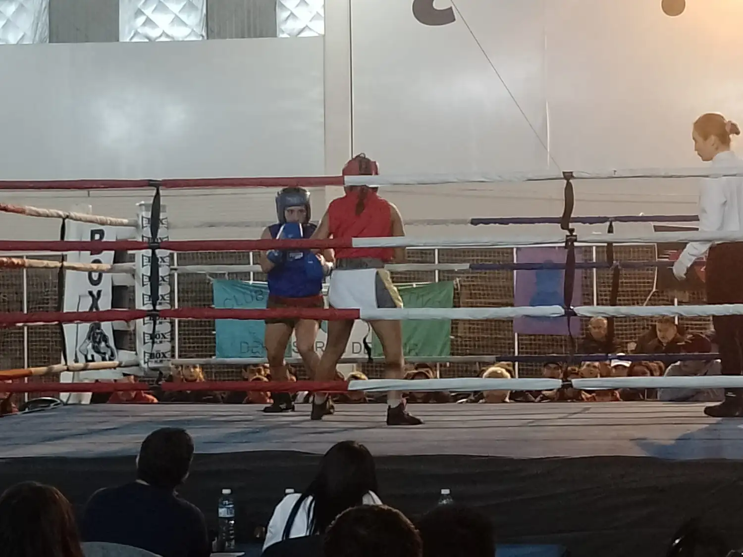 El boxeo amateur pasó por el Polideportivo Libertad