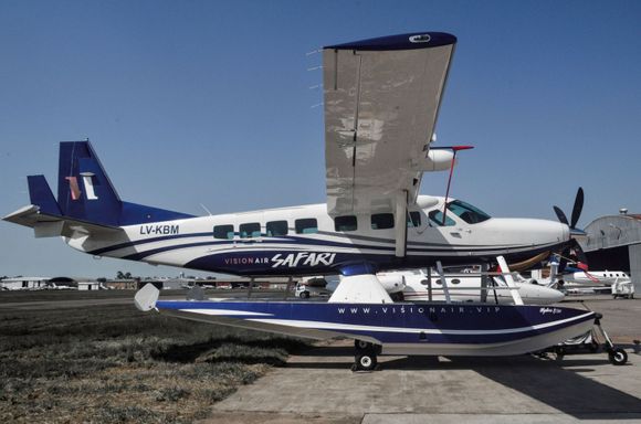 Aviacion General: C2 TechConsulting trae para Vision Air VIP un C208B Cessna Grand Caravan EX Amphibian.