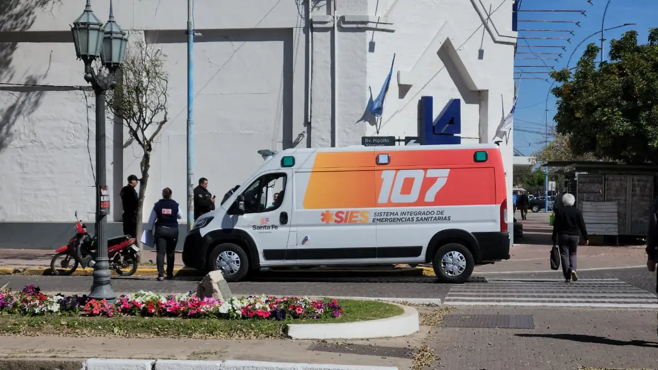 Una mujer se descompensó en pleno centro de Rafaela y recibió asistencia médica