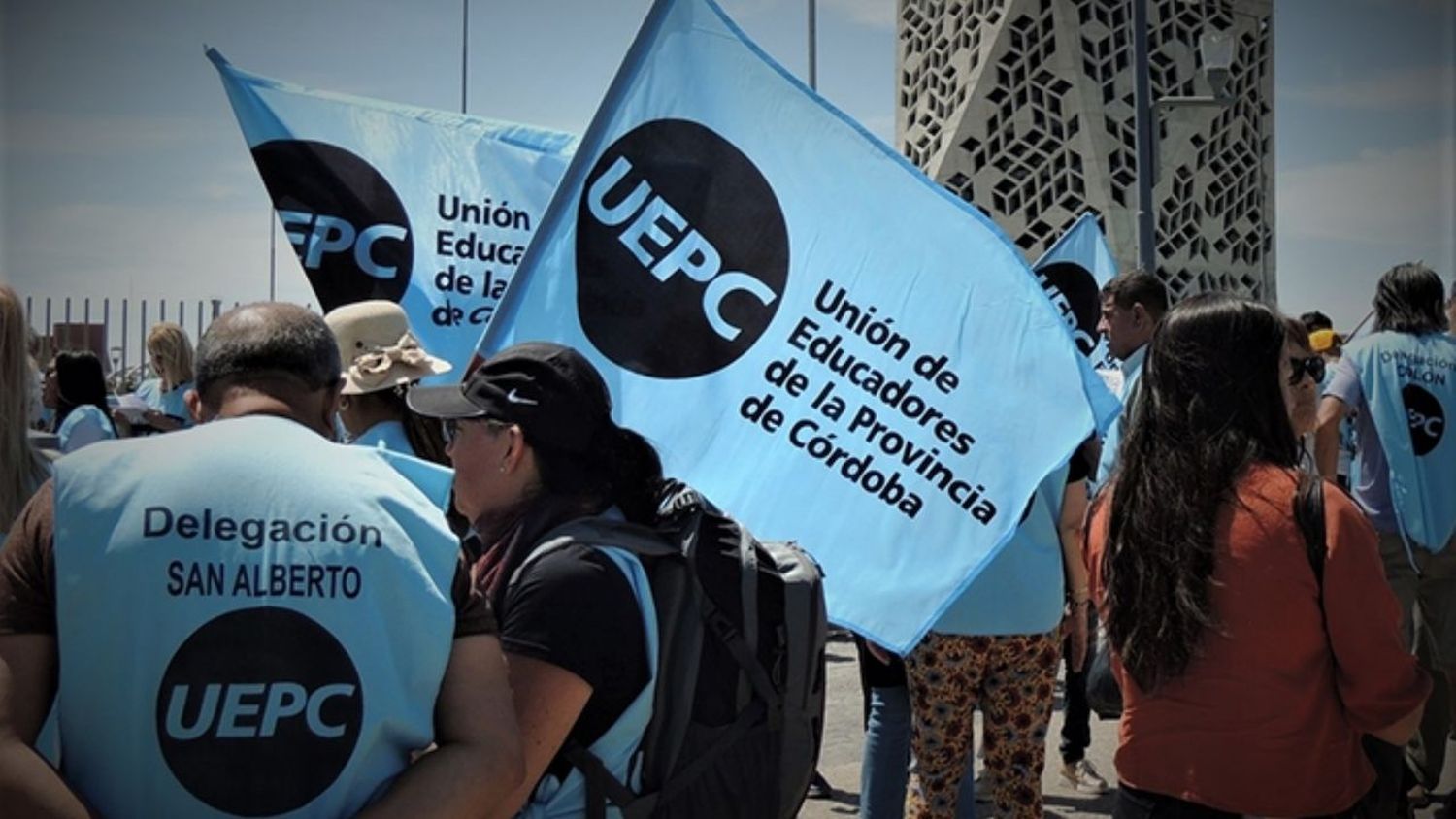 Docentes analizan estrategia a implementar en la conciliación obligatoria por el paro