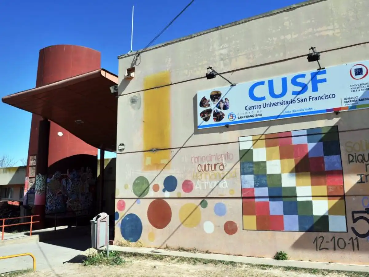 Estudiantes del “Bailón” recolectan  alimentos y ropa para enviar a Chaco