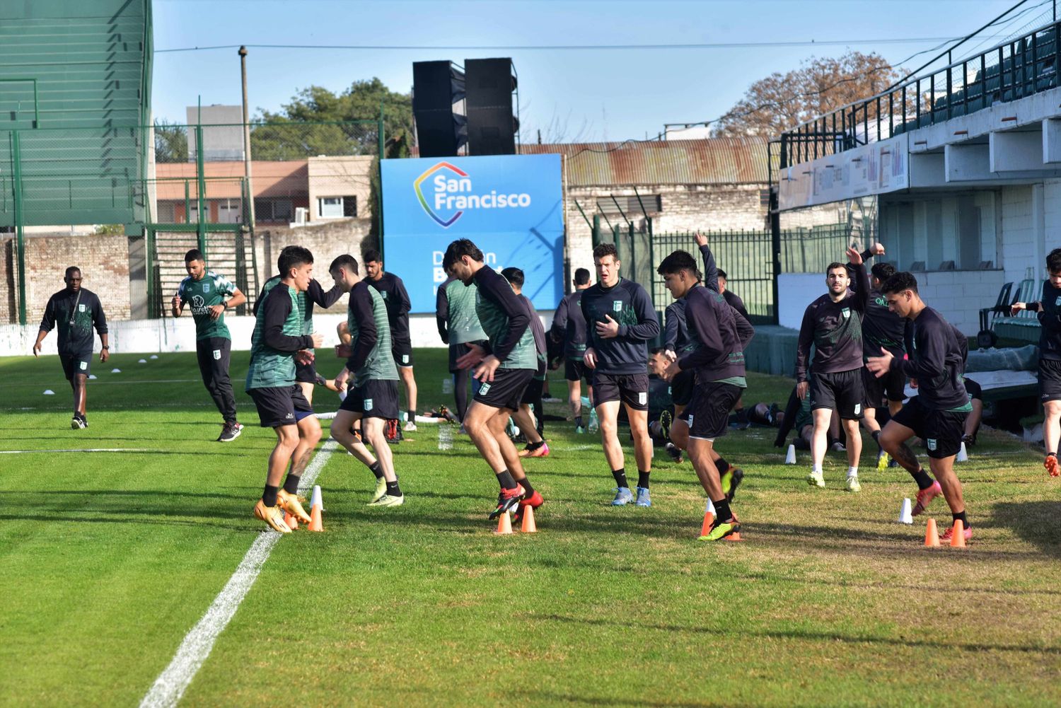 La "Verde" vuelve a entrenar bajo las órdenes de Gómez.