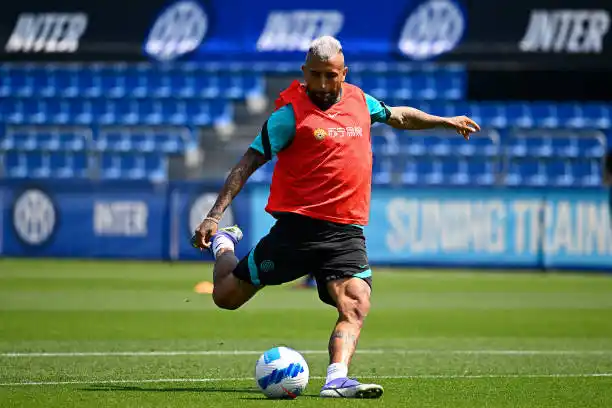 Arturo Vidal debe responder a la oferta de Boca.