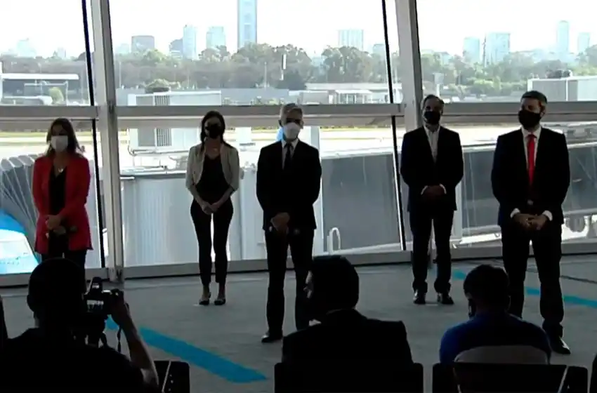 Confirmaron los regresos de los vuelos regulares y micros de larga distancia