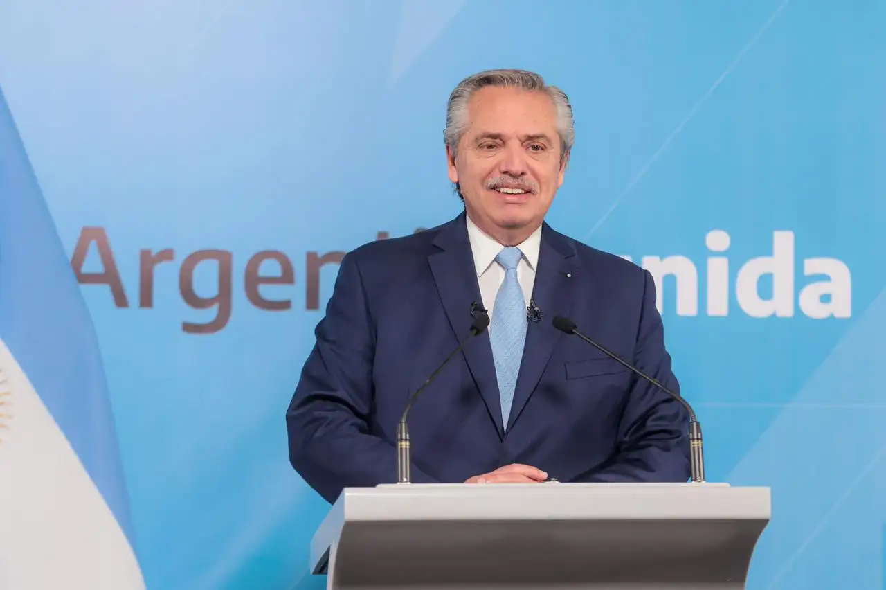 El Presidente envió un mensaje de "esperanza" y convocó a construir "grandes acuerdos" en 2022
