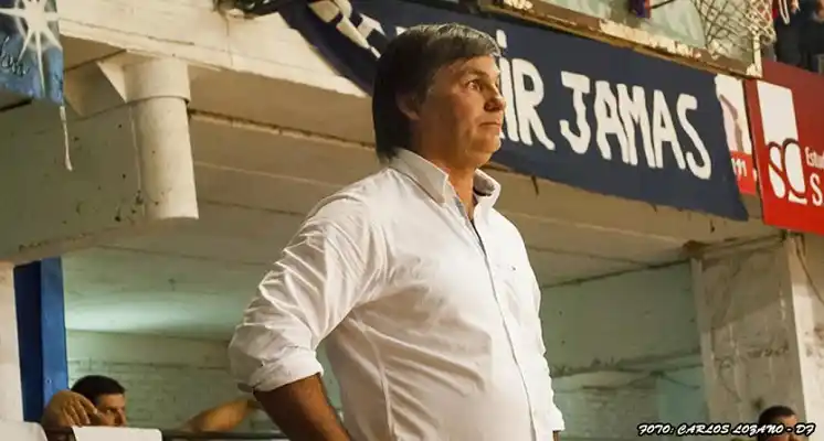 René Richard continuará al frente de la selección mayor de Entre Ríos