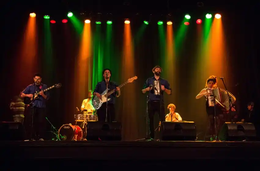 Música y danza para recibir la primavera en Plataforma Lavardén