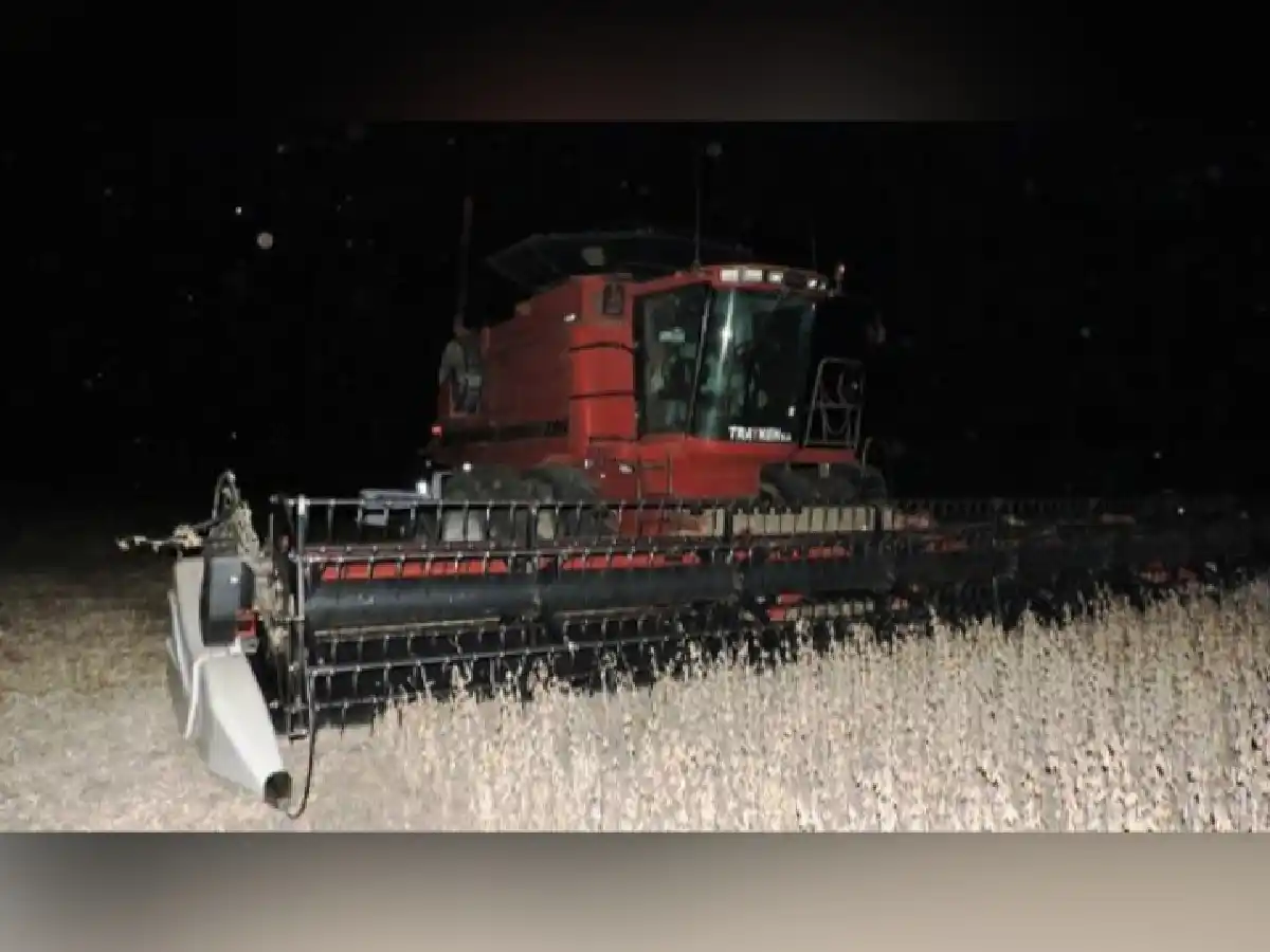 Murió aplastado por una cosechadora que manejaba su hijo