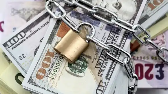 Volvió el cepo: quienes compren dólar oficial no podrán operar MEP ni CCL por 90 días