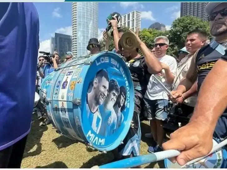Banderazo argento en Dallas