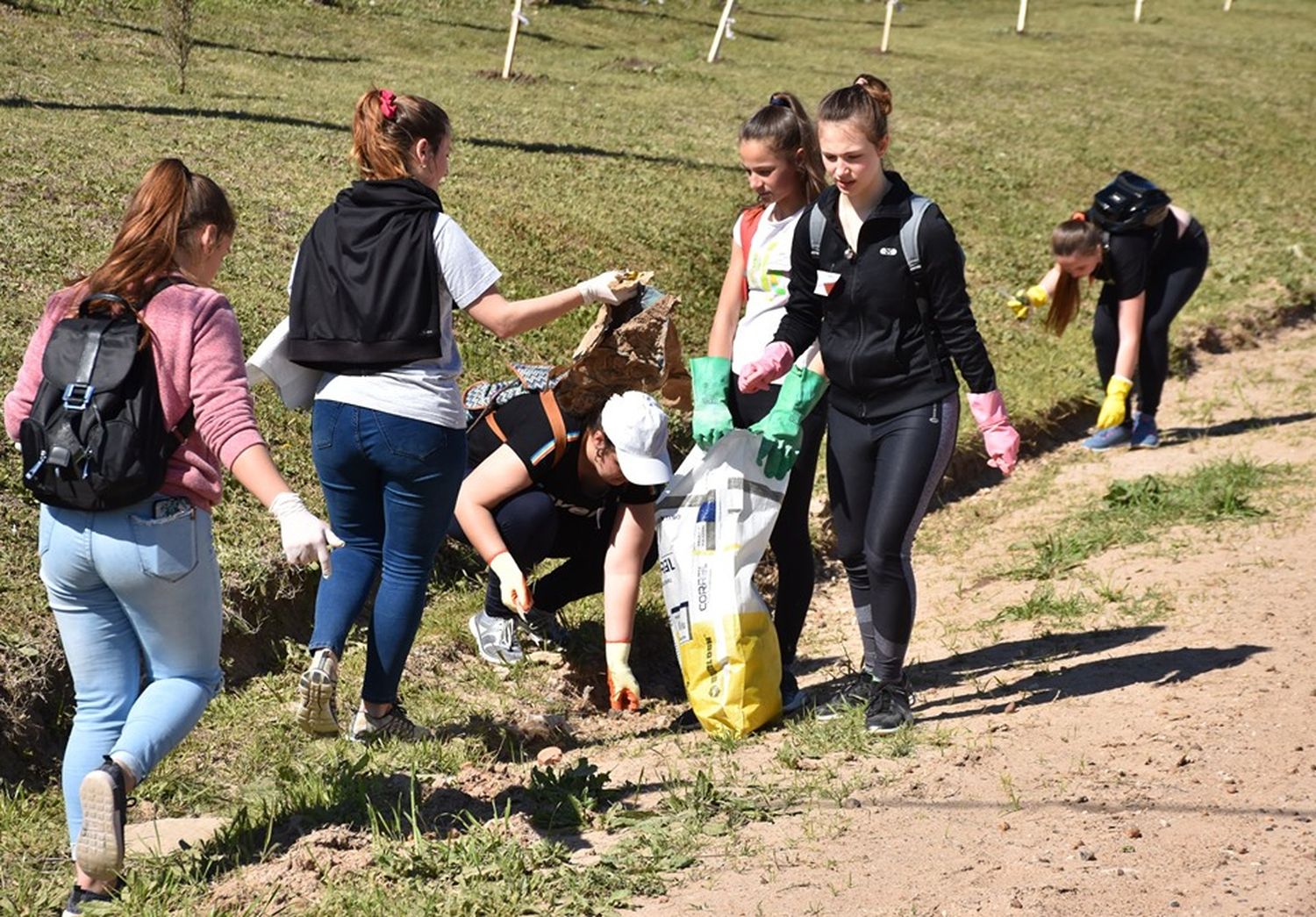 Juntaron 174 kg de basura de la vía pública en dos horas