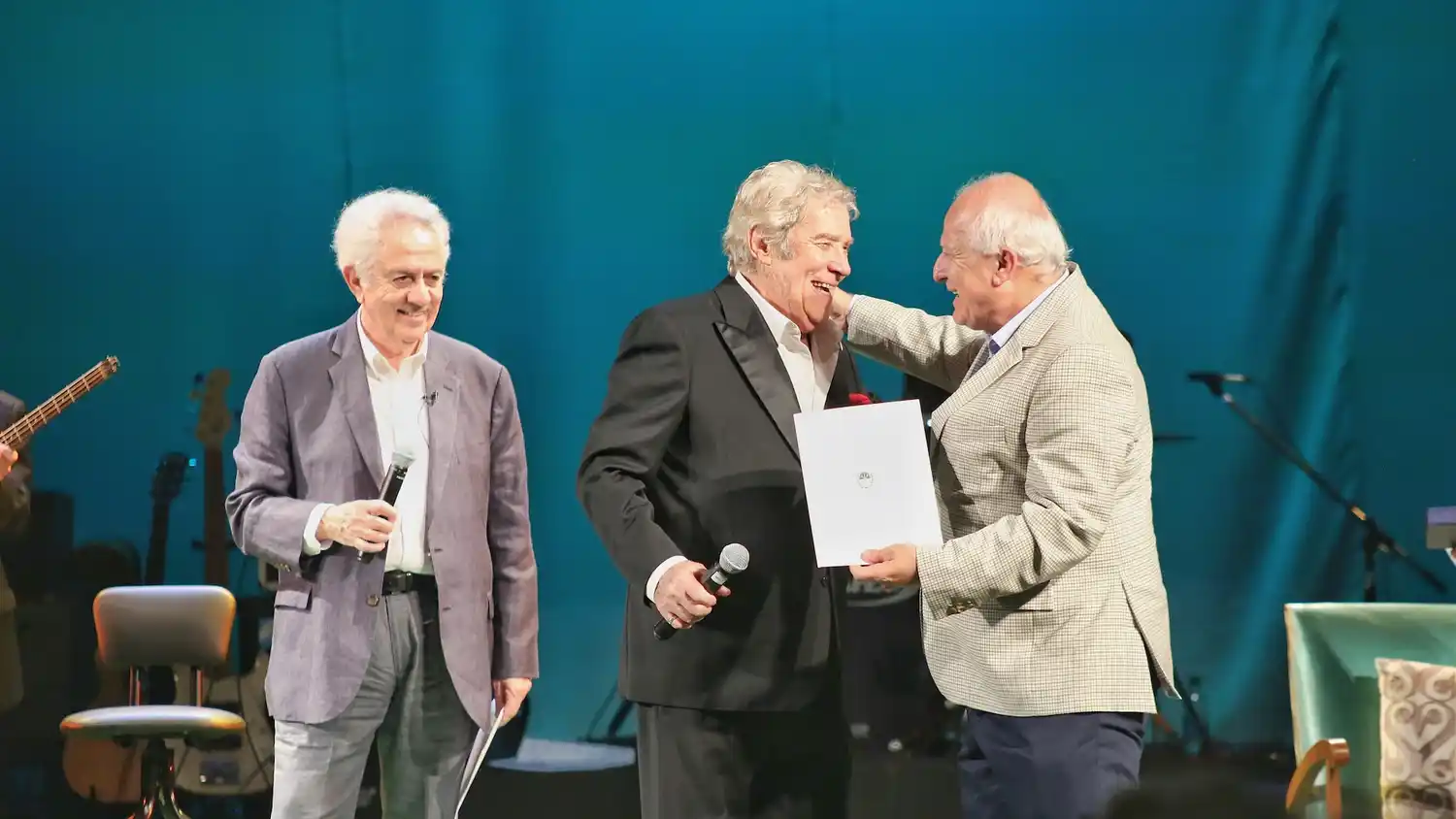 Lifschitz participó del homenaje público a Chico Novarro