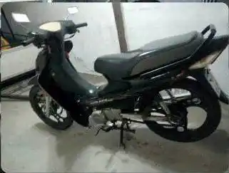 Robaron la moto de una enfermera del CIC Olimpo