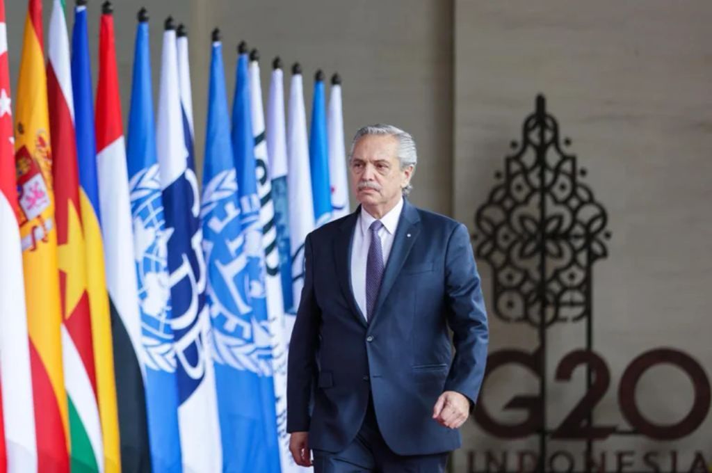 Cumbre del G20: Alberto Fernández se descompensó y sufrió una gastritis erosiva con signos de sangrado