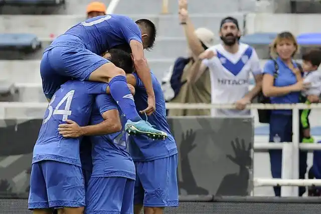 Vélez-Banfield, Superliga: el conjunto de Liniers encadenó un nuevo triunfo