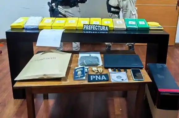 Cayó una banda narco en Rosario y Roldán: una detenida y casi $180 millones de pesos incautados
