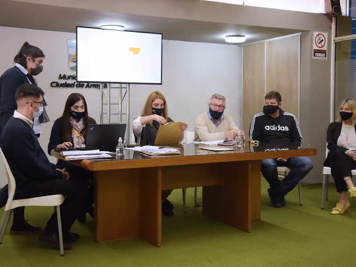 Arroyito: tres oferentes para urbanizar la costanera          