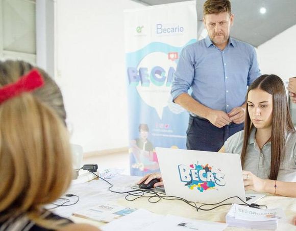 Abordajes territoriales para la gestión de becas secundarias