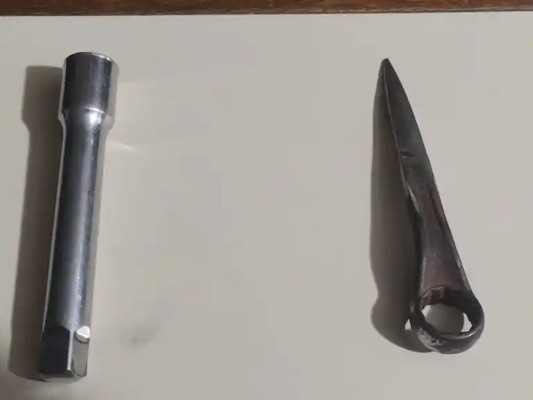 Los elementos secuestrados por la policía.