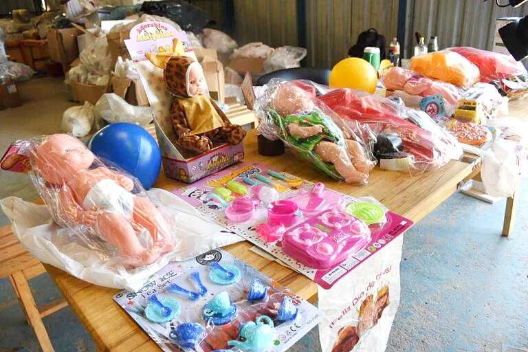 Preparan la entrega de juguetes por el Día de los Reyes Magos
