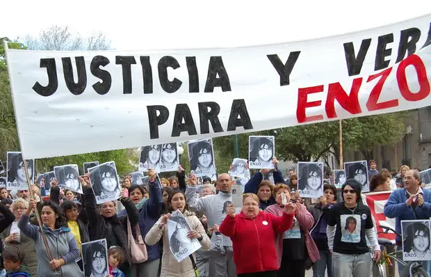 Pedro Giménez denunció que se archivaron  las causas relacionadas a la muerte de Enzo