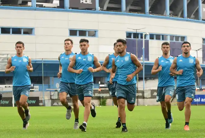 Racing oficializó la llegada de Lovera