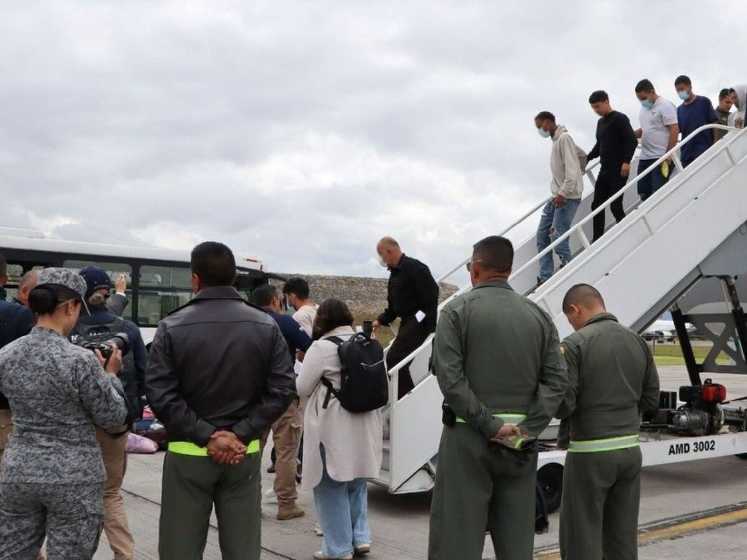 Un grupo de argentinos deportados por el gobierno de Donald Trump regresarán al país