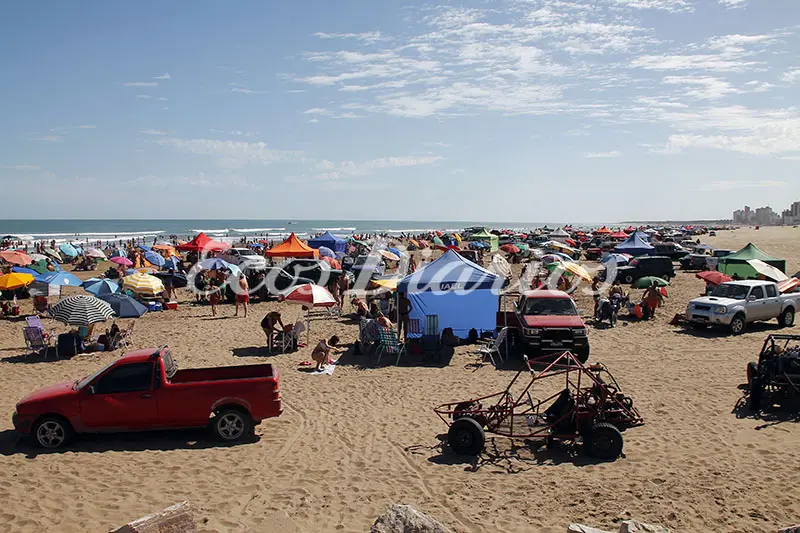 Restringirán la bajada de vehículos a la playa
