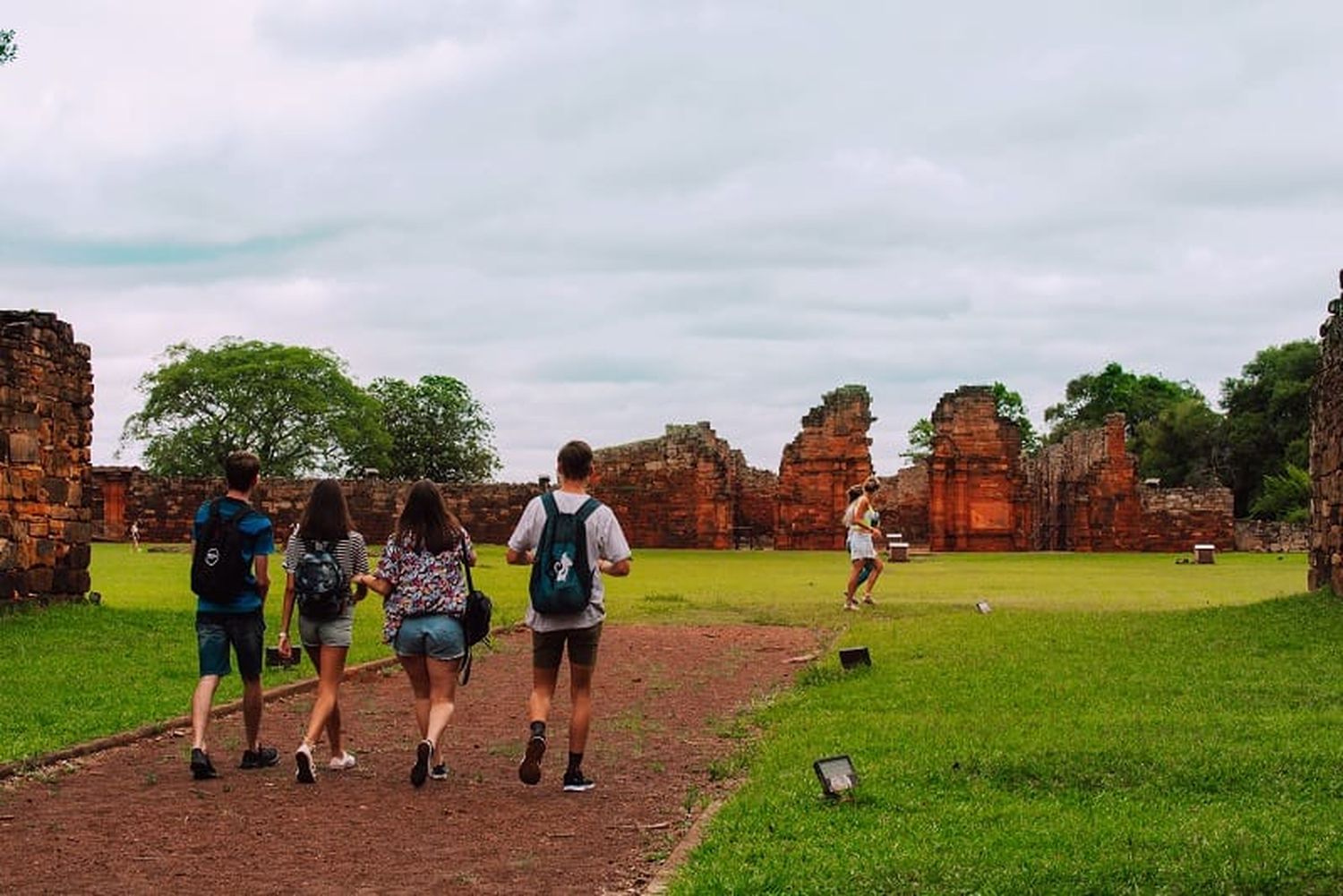 Misiones: Se espera un movimiento económico unos $9 mil millones por el fin de semana extralargo