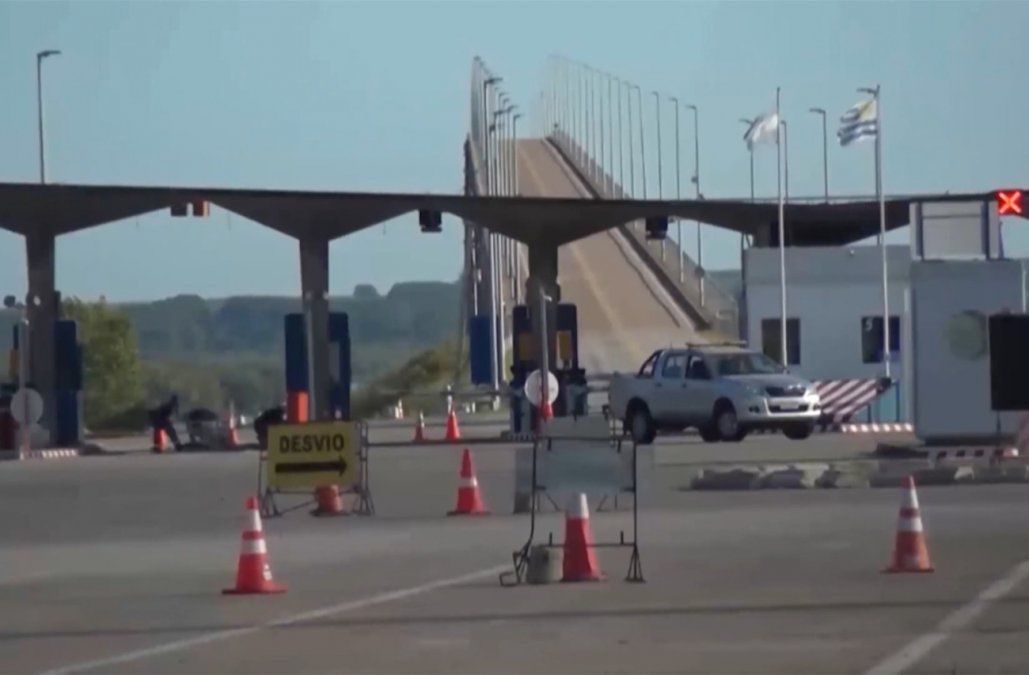 Se produjo un derrame de dióxido de carbono líquido en la zona de Aduana del puente San Martín