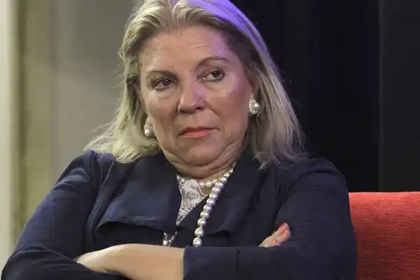 Carrió sugirió que hubo coimas para liberar a Cristóbal López