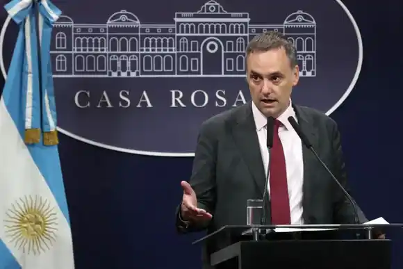 Adorni y un mensaje a la oposición: "Preferimos el acuerdo, pero estamos dispuestos a la confrontación también”