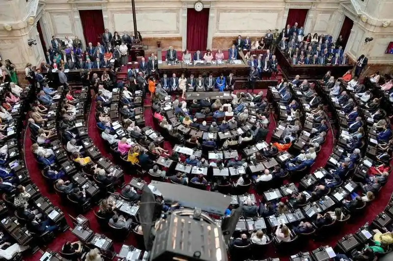 El oficialismo busca realizar mañana una sesión 
en el Senado para aprobar pliegos judiciales