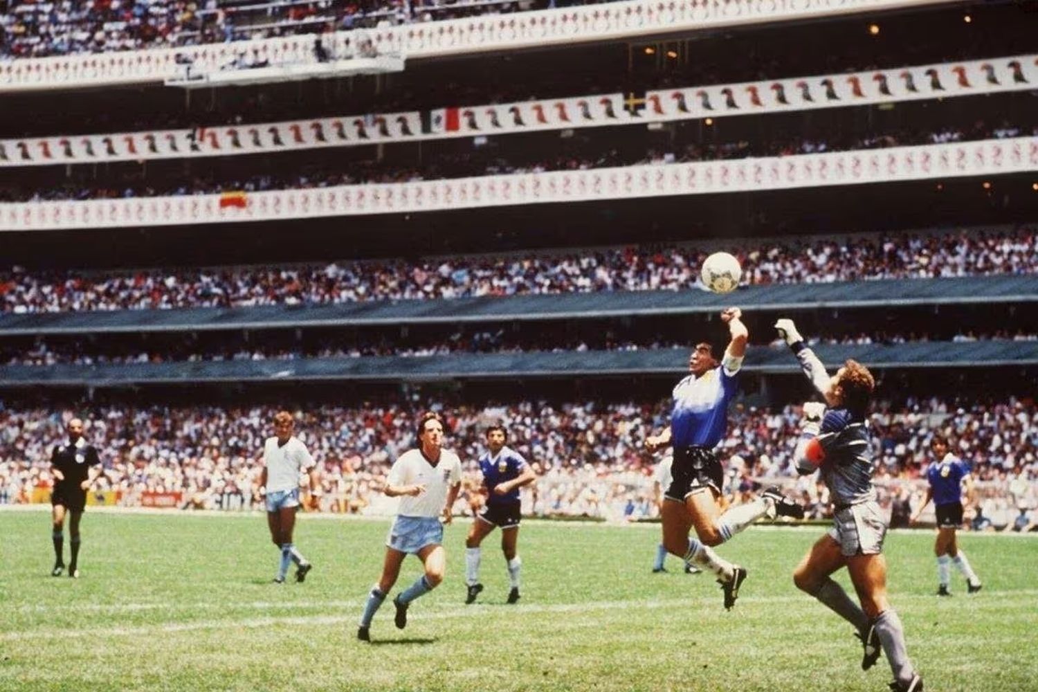 Momentos inolvidables en la historia del fútbol: partidos que cambiaron el deporte rey