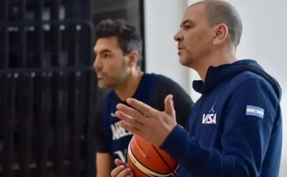 Hernández: “Si soy el DT, a Scola lo voy a obligar a jugar en Tokio 2020”