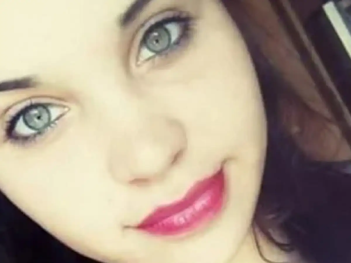 Ezeiza: una joven de 22 años fue rociada con aguarrás y prendida fuego por su pareja