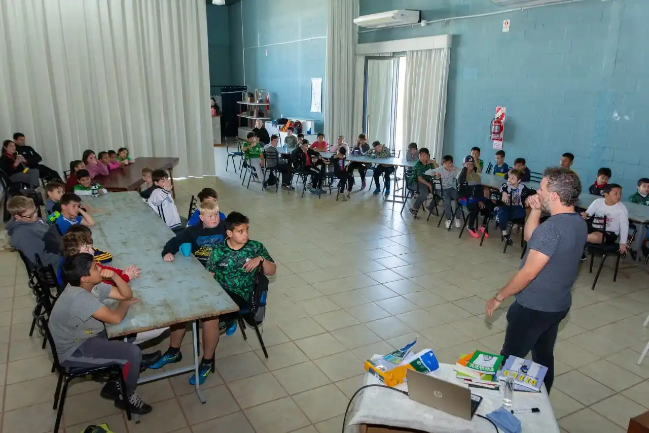 Taller de literatura, fútbol y humor gráfico