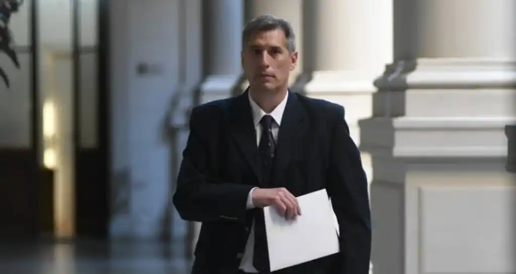 El ministro Olivares va a la Cámara de Diputados