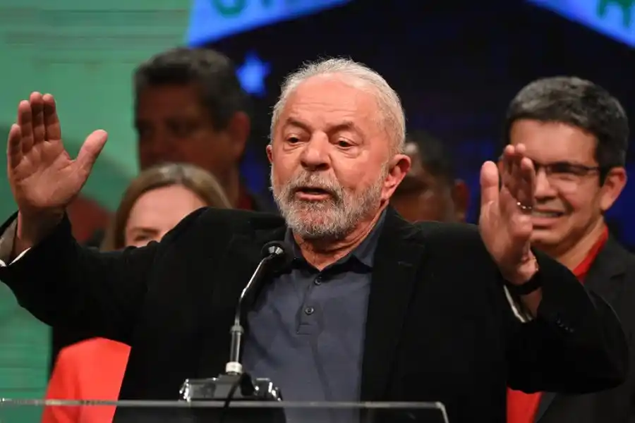 Lula ironizó sobre el apoyo de Neymar a Bolsonaro