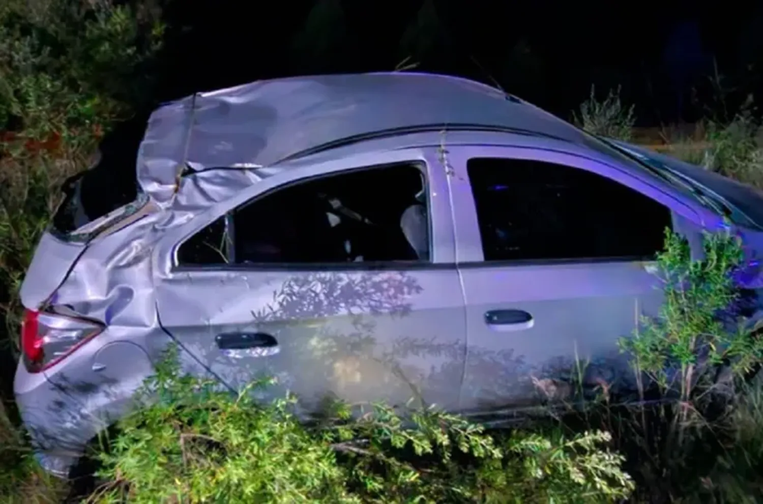 Una familia sufrió un violento despiste en la Ruta 14