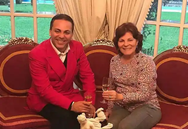 Cristian Castro visitó la casa de Sandro