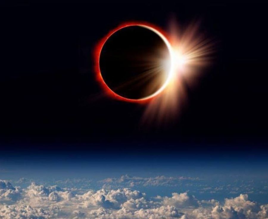 Los vuelos que serán testigos del eclipse solar en Argentina