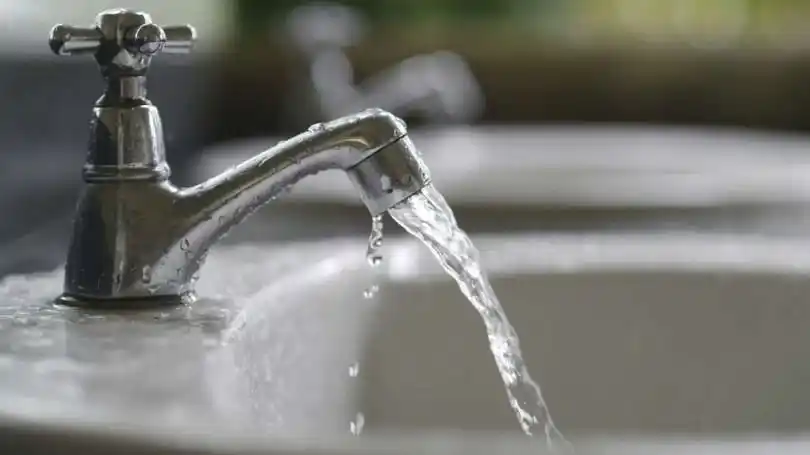 AYSA va por un aumento de 32% en la tarifa del agua