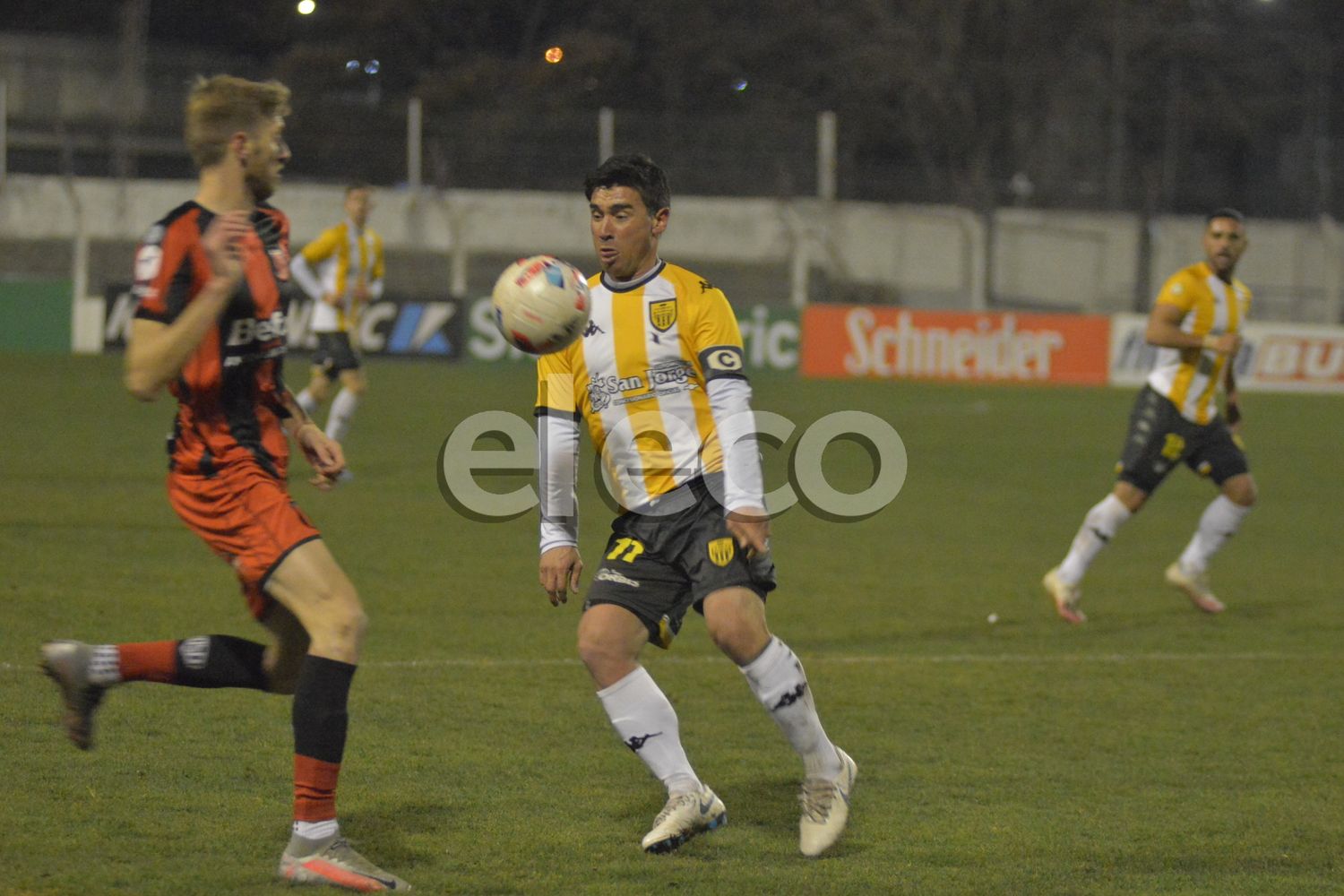 Matías Alustiza es el capitán de Santamarina.