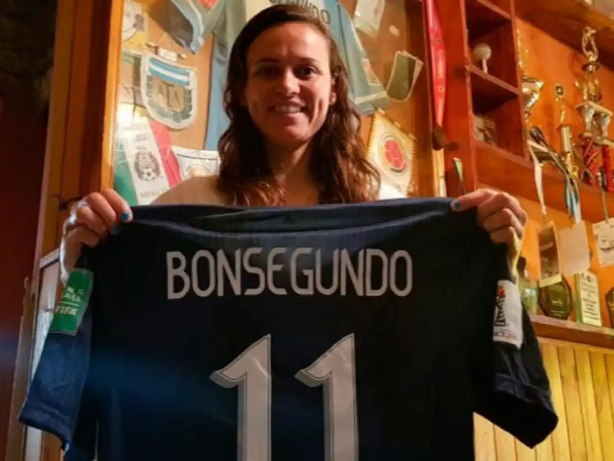 La goleadora de la Selección dijo que quiere conocer al Loco Amato