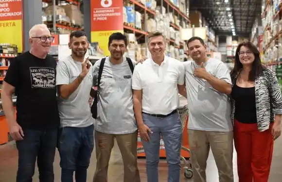 Escándalo en Chaco: el gobernador Leandro Zdero gastó $3.570 millones en leche no apta para niños