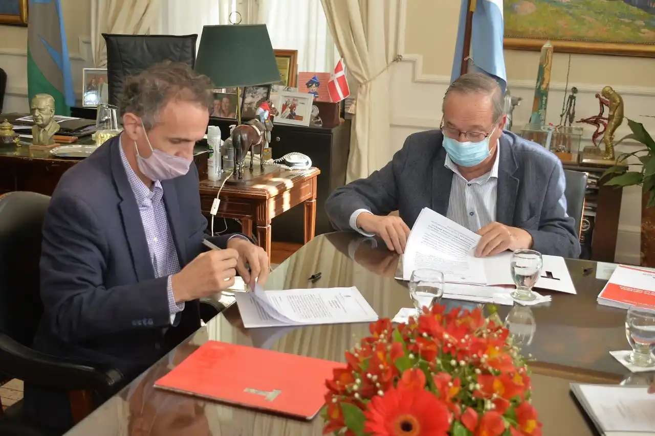 Con una agenda cargada de obras para Tandil, el ministro de Obras Públicas pasó por Tandil