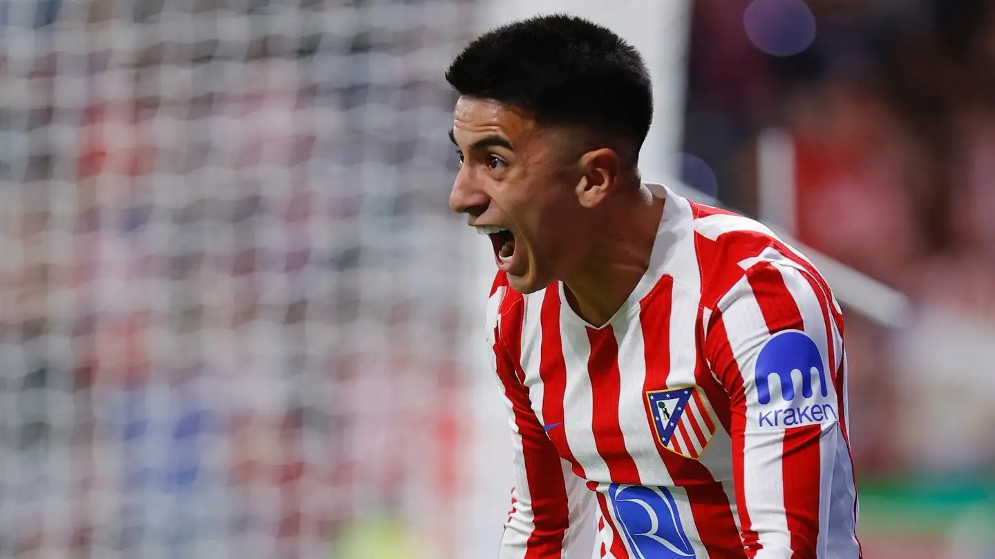 Thiago Almada.
